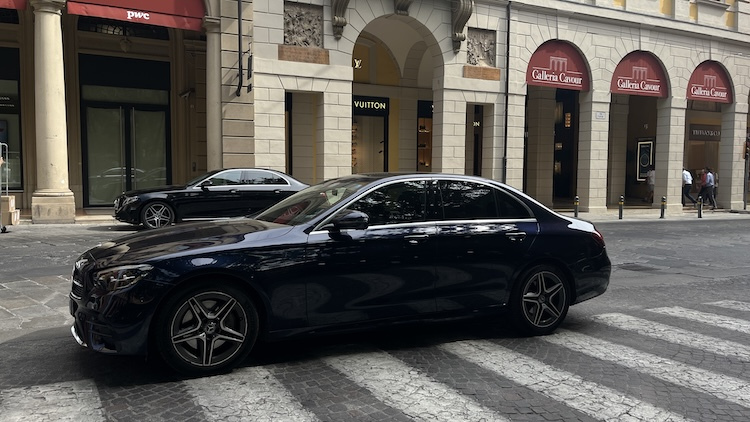 servizio NCC shopping tour a Bologna