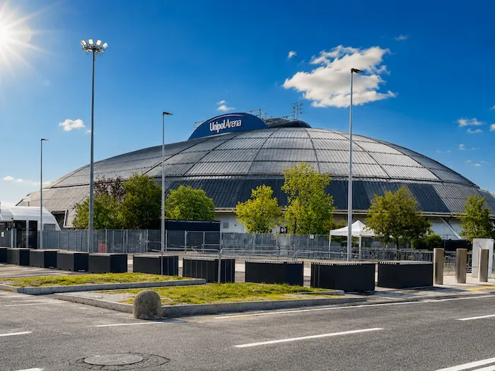 auto blu unipol arena casalecchio di reno